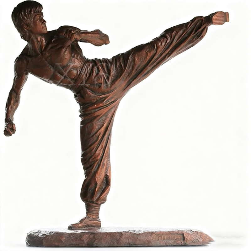 Sculptură de arte marțiale Bruce Lee în mărime naturală din bronz – afișare în aer liber