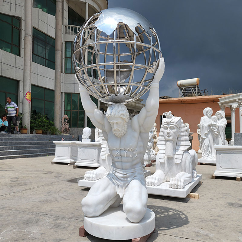 Atlas Sculptură Glob sculptat în piatră