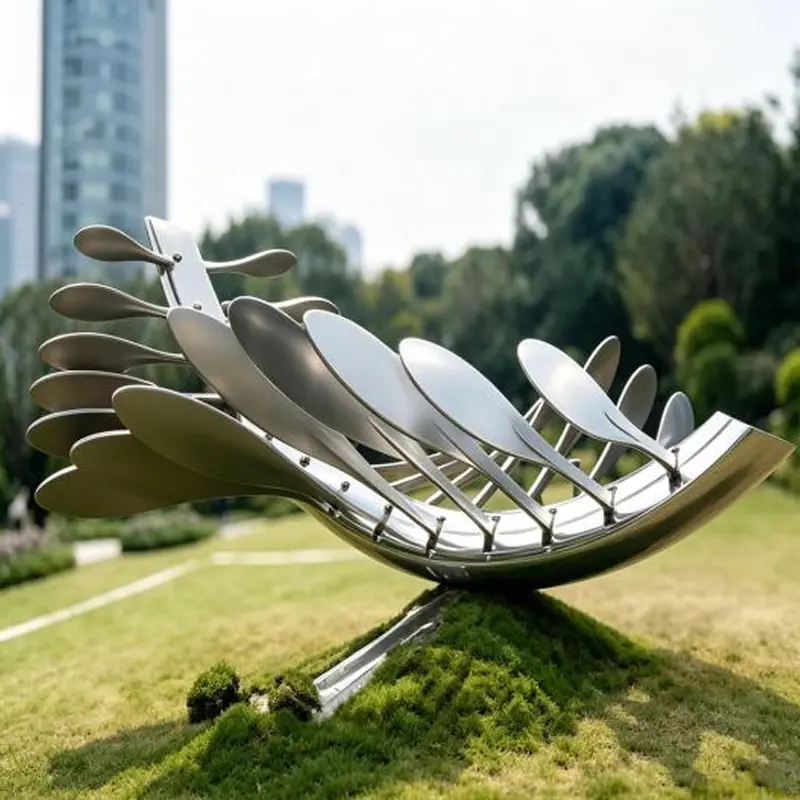 Cum este realizată și instalată o sculptură inelă din oțel inoxidabil lustruit cu oglindă?